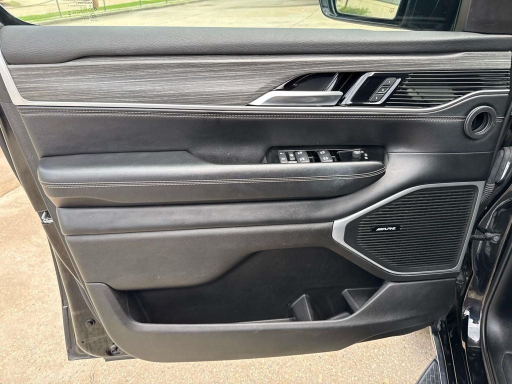 2024 Jeep Wagoneer L Series III