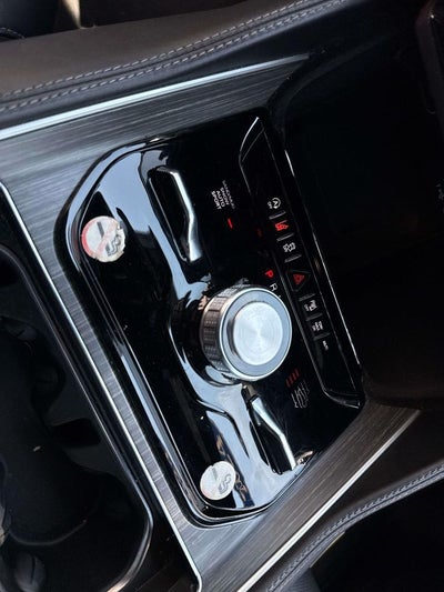 2024 Jeep Wagoneer L Series III