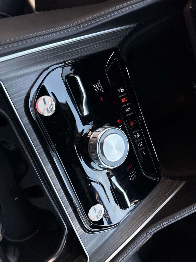 2024 Jeep Wagoneer L Series III