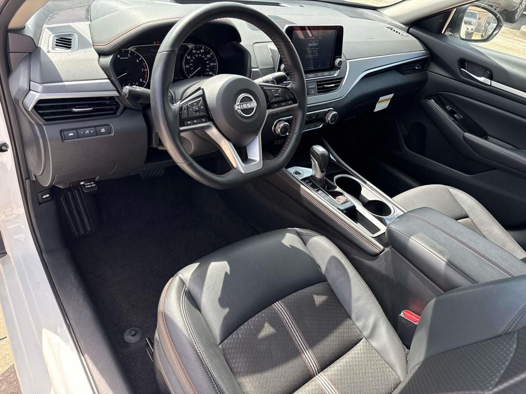 2025 Nissan Altima 2.5 SR