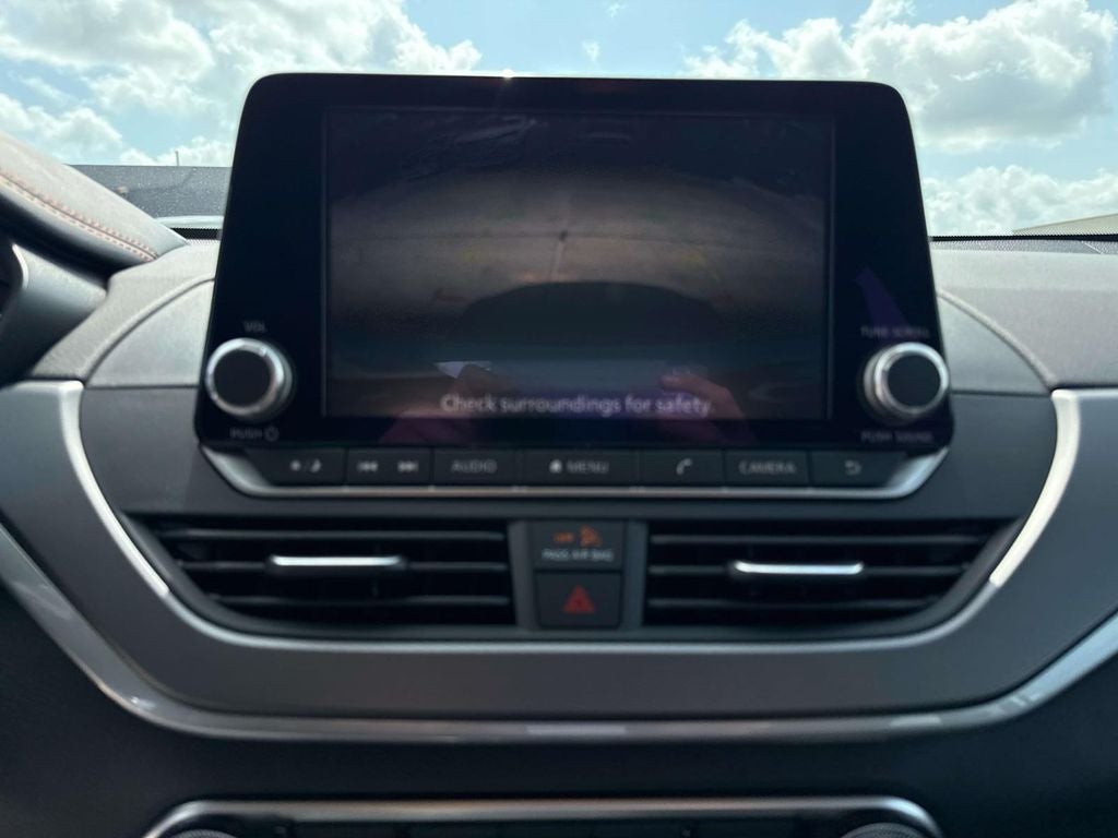 2025 Nissan Altima 2.5 SR