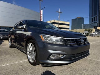 2017 Volkswagen Passat 1.8T SE w/Technology