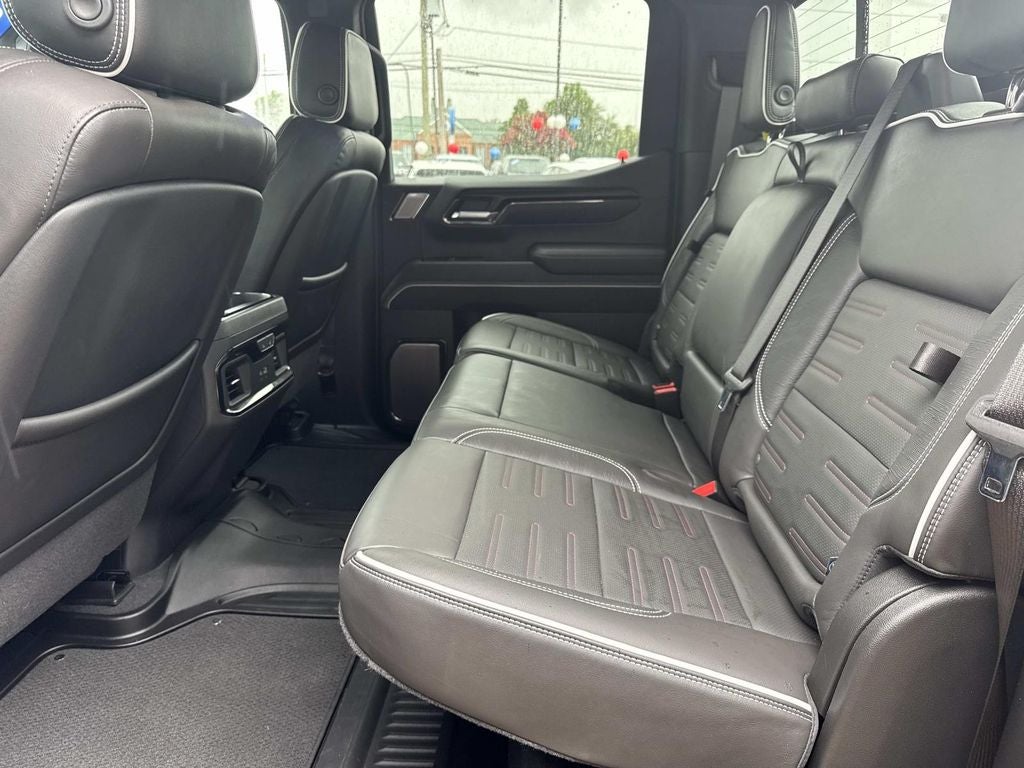 2025 GMC Sierra 1500 AT4X