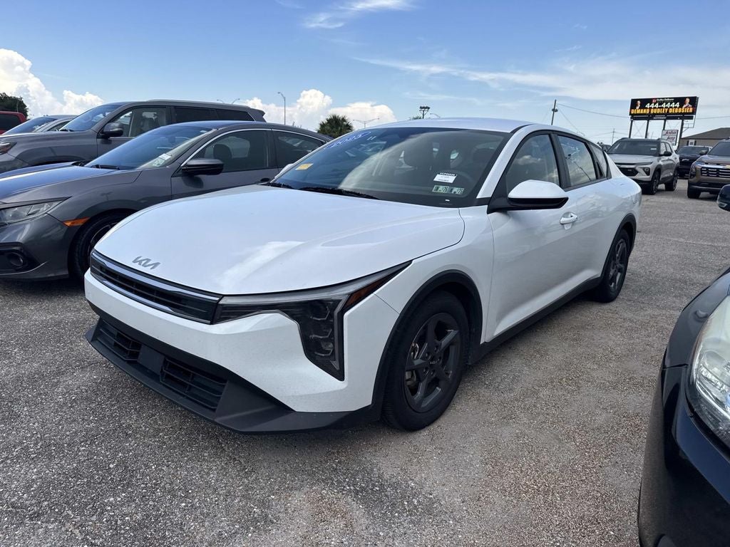 2025 Kia K4 LXS