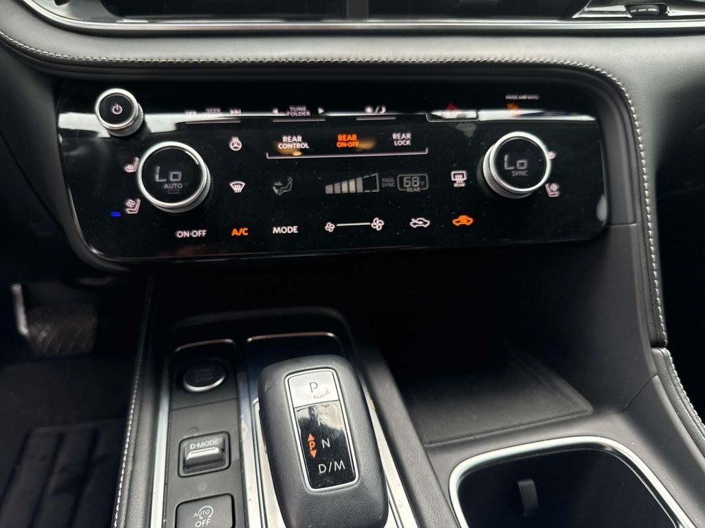 2023 INFINITI QX60 LUXE