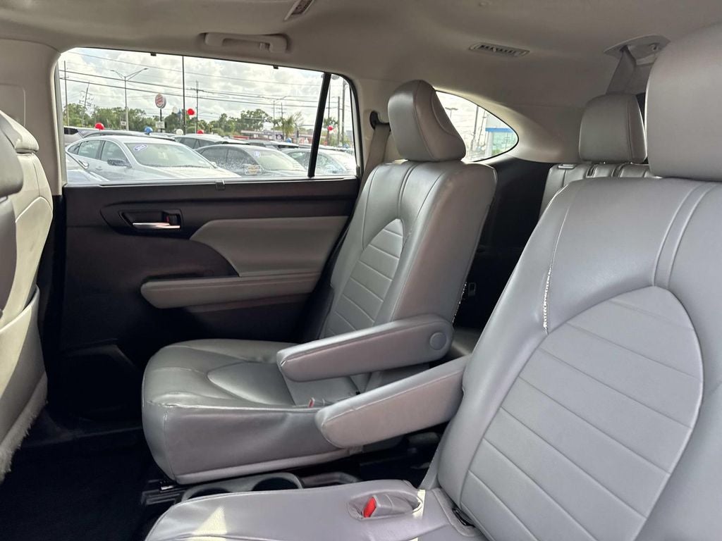 2023 Toyota Highlander XLE