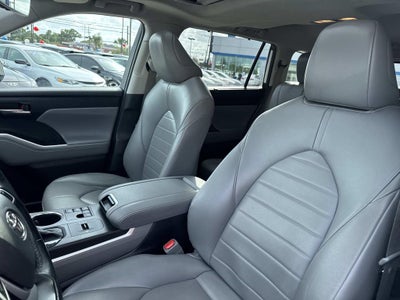 2023 Toyota Highlander XLE