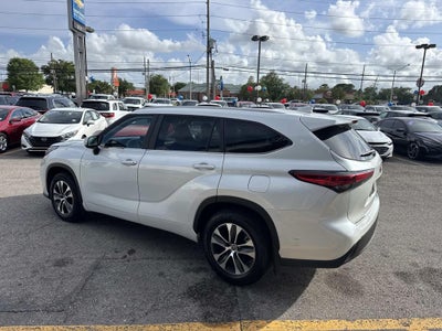 2023 Toyota Highlander XLE