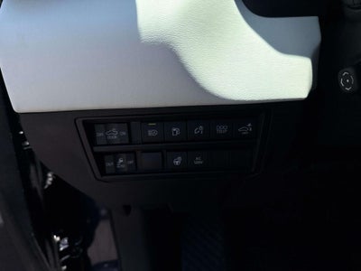 2022 Toyota Tundra Hybrid Capstone