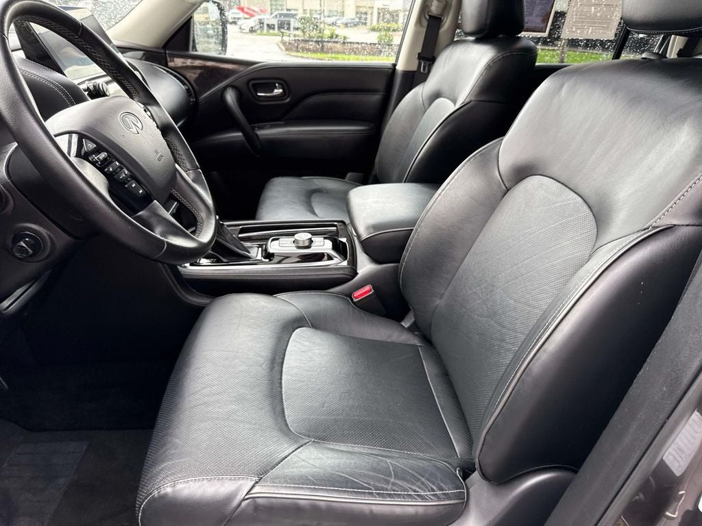 2024 INFINITI QX80 LUXE