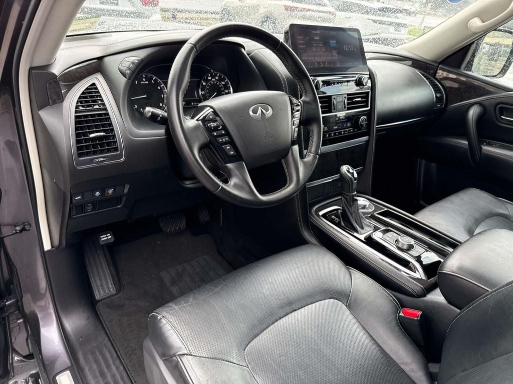 2024 INFINITI QX80 LUXE