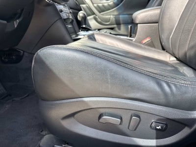 2016 INFINITI QX70 Base