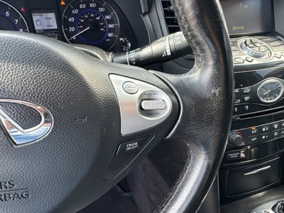 2016 INFINITI QX70 Base