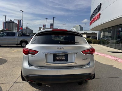 2016 INFINITI QX70 Base