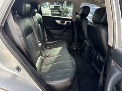 2016 INFINITI QX70 Base