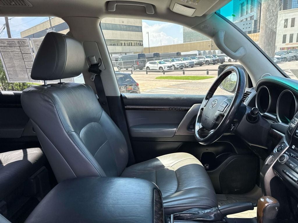 2011 Toyota Land Cruiser Base