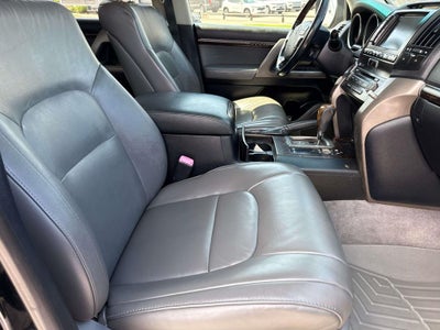 2011 Toyota Land Cruiser Base