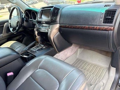 2011 Toyota Land Cruiser Base