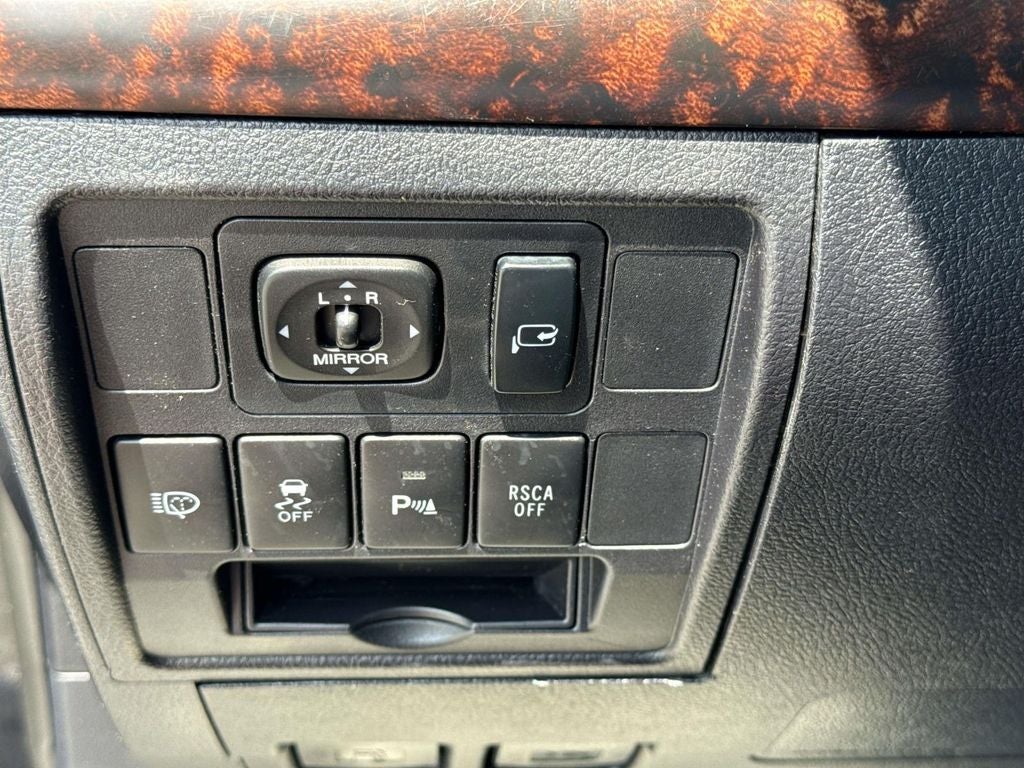 2011 Toyota Land Cruiser Base