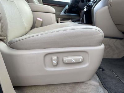 2013 Toyota Land Cruiser Base