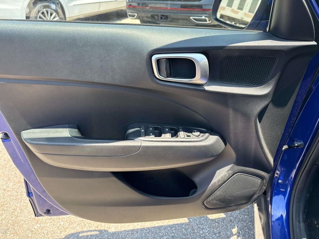 2023 Hyundai Venue SE