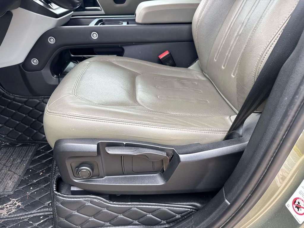 2022 Land Rover Defender 110 S