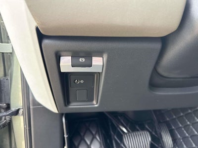 2022 Land Rover Defender 110 S