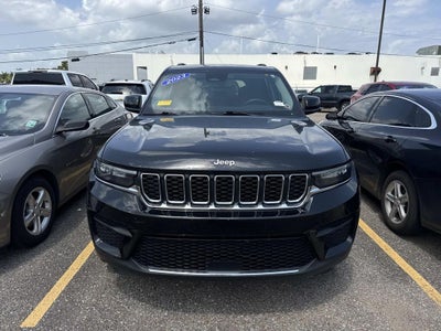 2023 Jeep Grand Cherokee Laredo