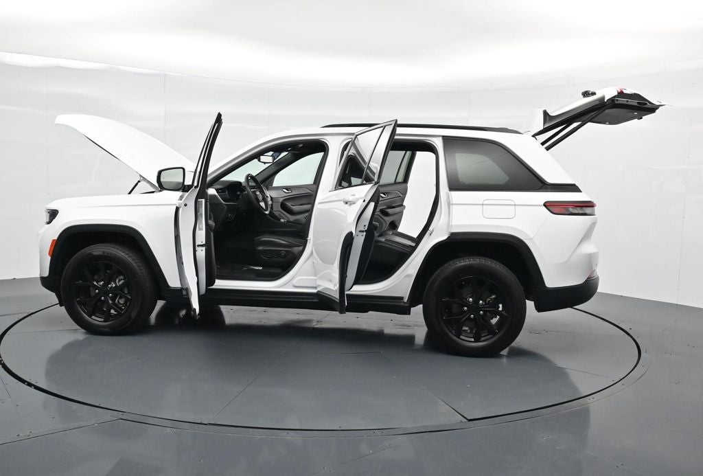 2024 Jeep Grand Cherokee Altitude