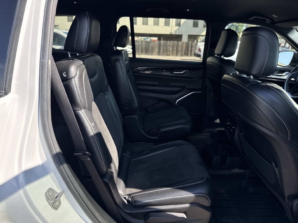 2022 Jeep Grand Cherokee L Altitude