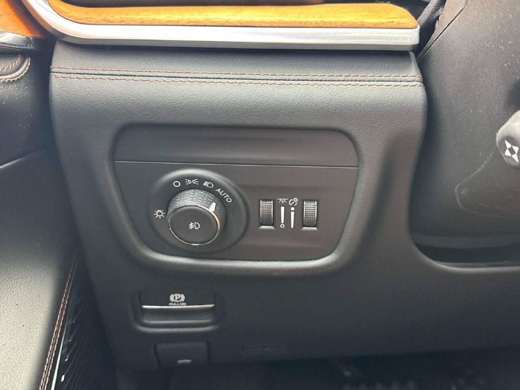 2023 Jeep Grand Cherokee L Summit