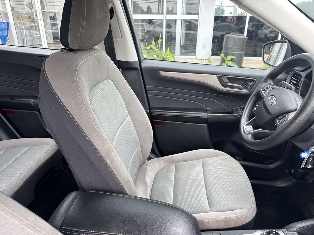 2022 Ford Escape S