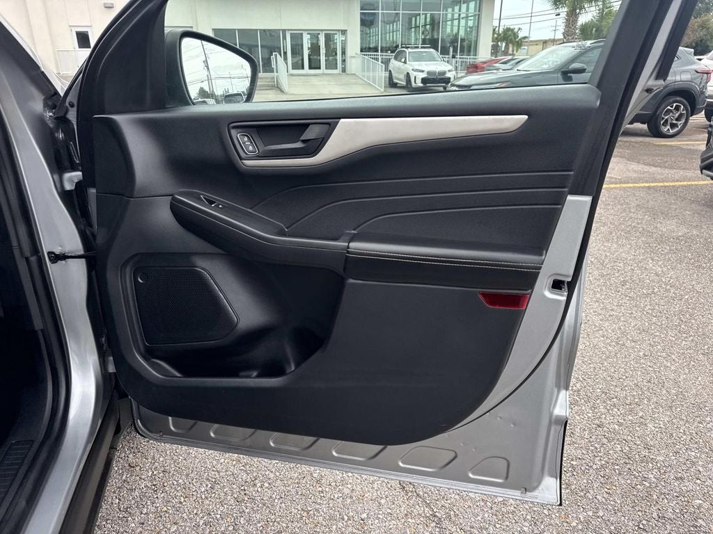 2022 Ford Escape S