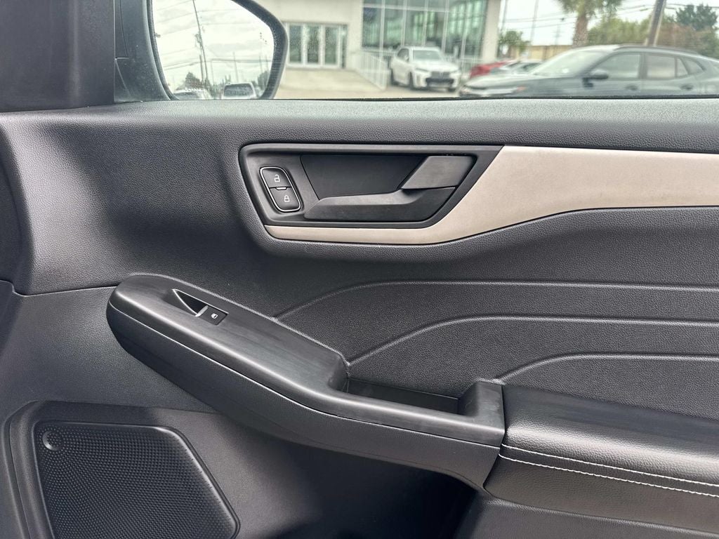 2022 Ford Escape S