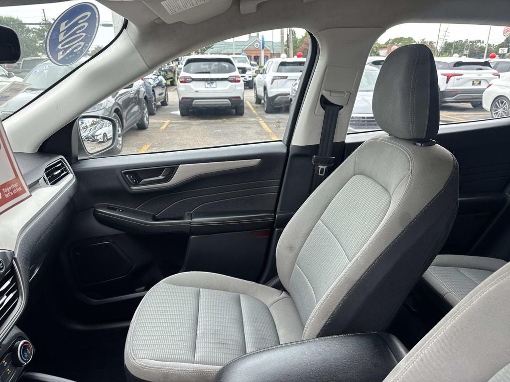 2022 Ford Escape S