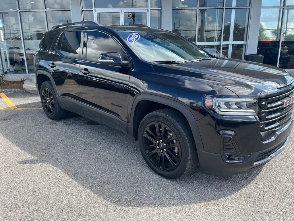 2023 GMC Acadia SLT