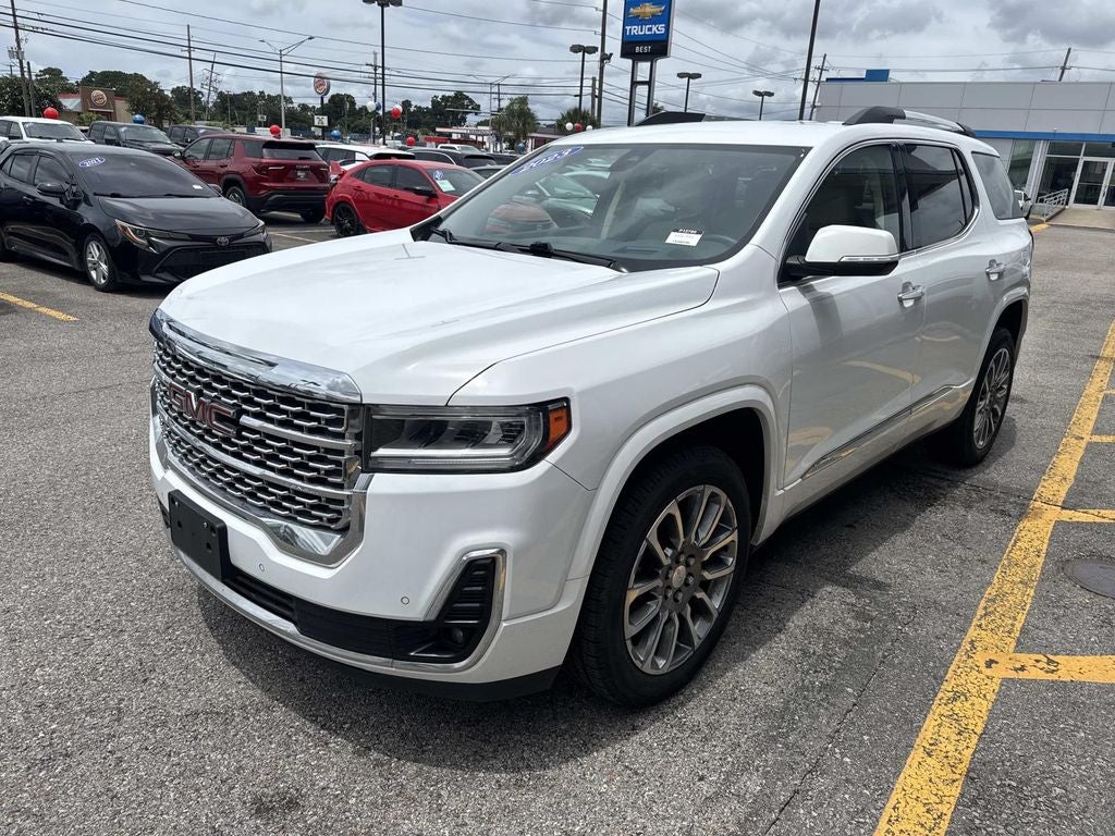 2023 GMC Acadia Denali