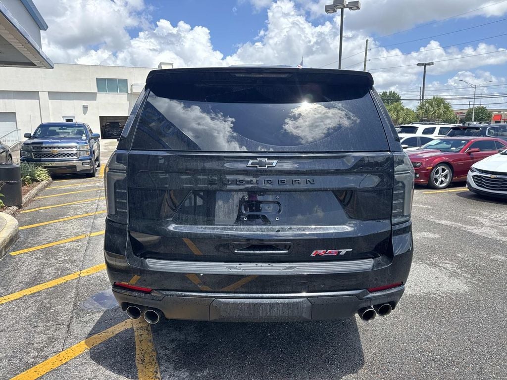 2025 Chevrolet Suburban RST