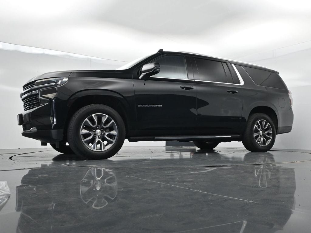 2024 Chevrolet Suburban LT