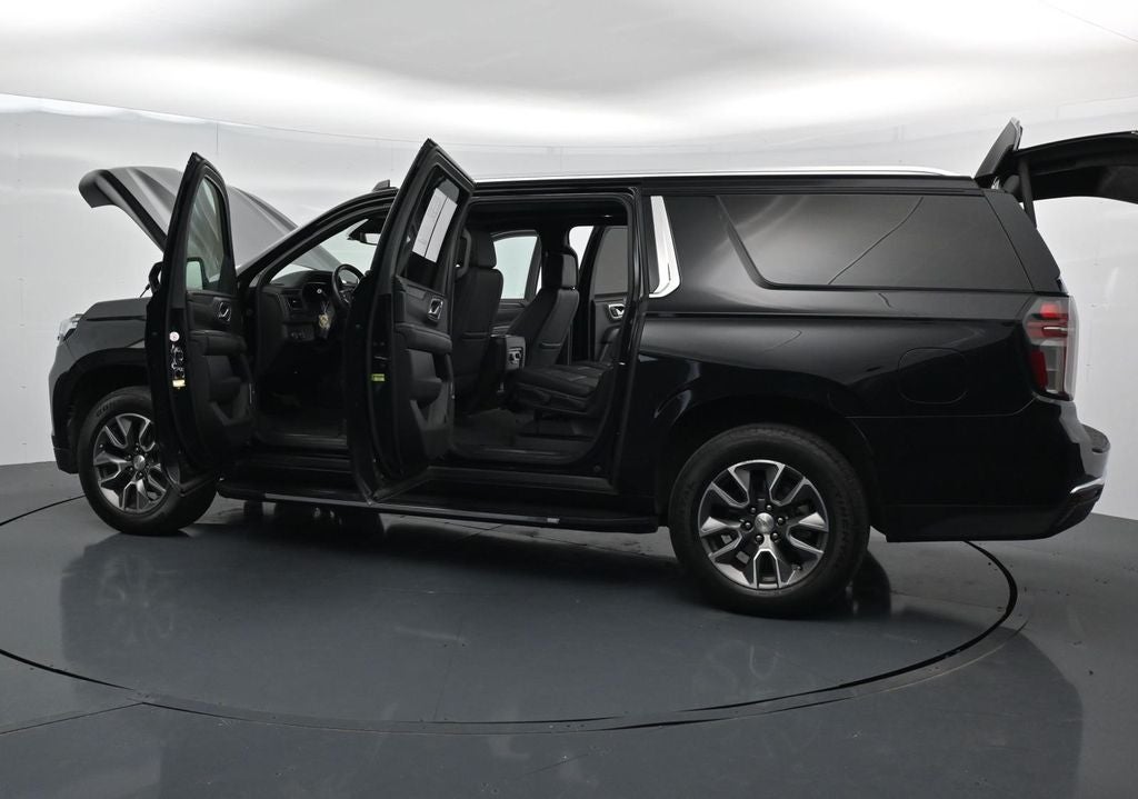 2024 Chevrolet Suburban LT