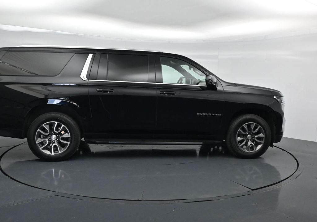 2024 Chevrolet Suburban LT