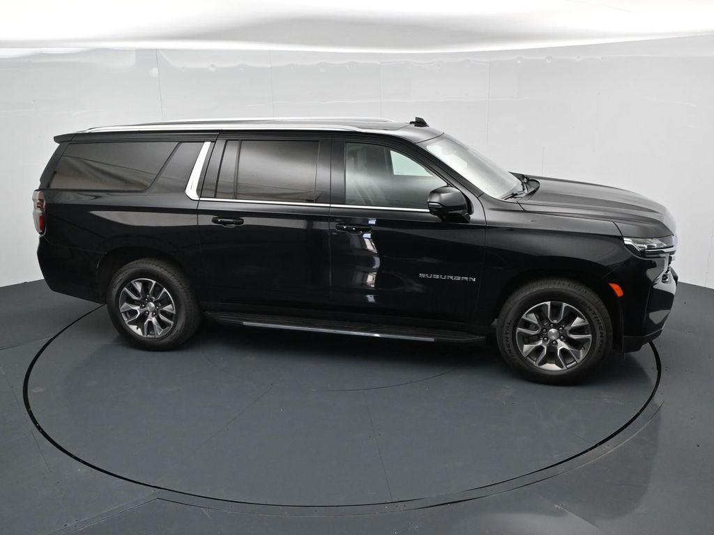 2024 Chevrolet Suburban LT