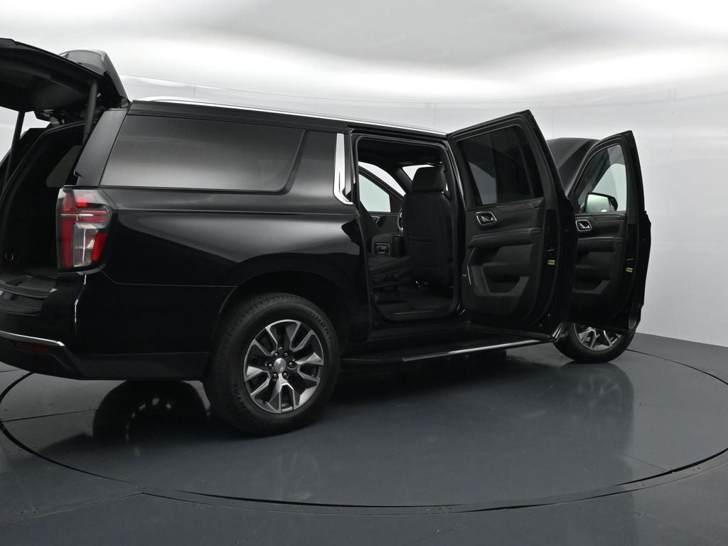 2024 Chevrolet Suburban LT