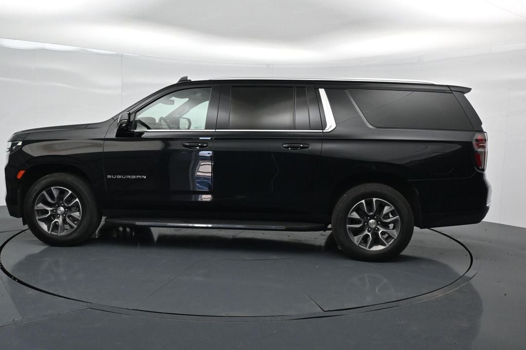 2024 Chevrolet Suburban LT