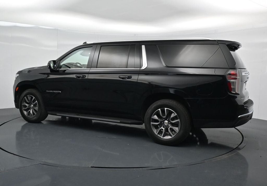 2024 Chevrolet Suburban LT