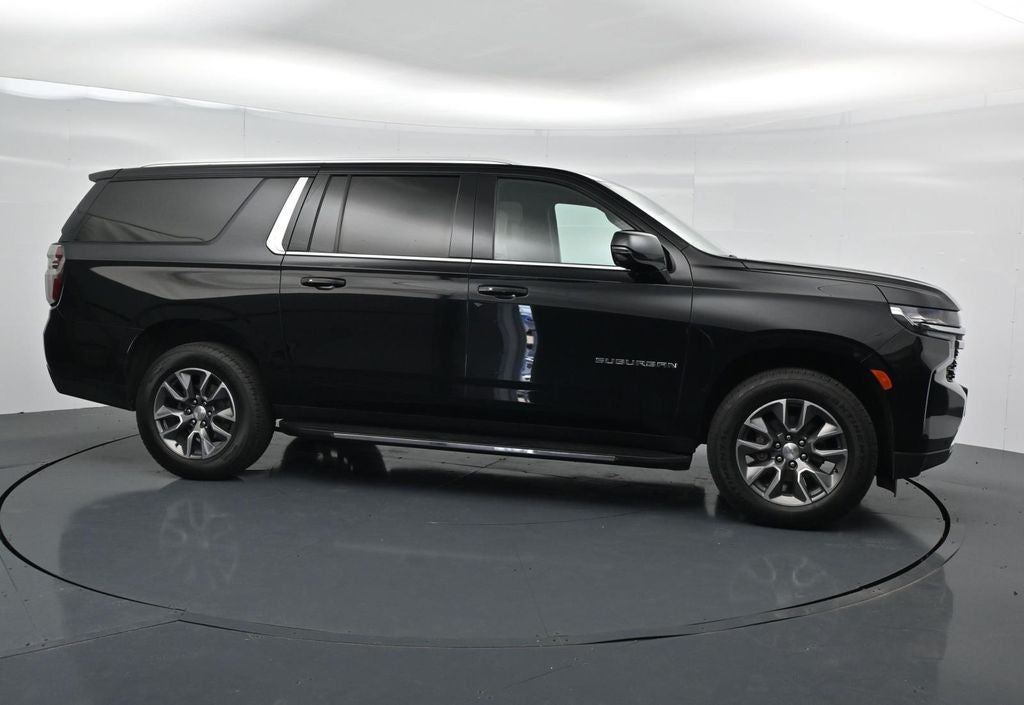 2024 Chevrolet Suburban LT
