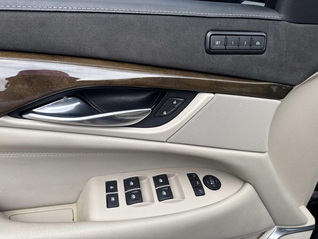 2020 Cadillac Escalade Luxury