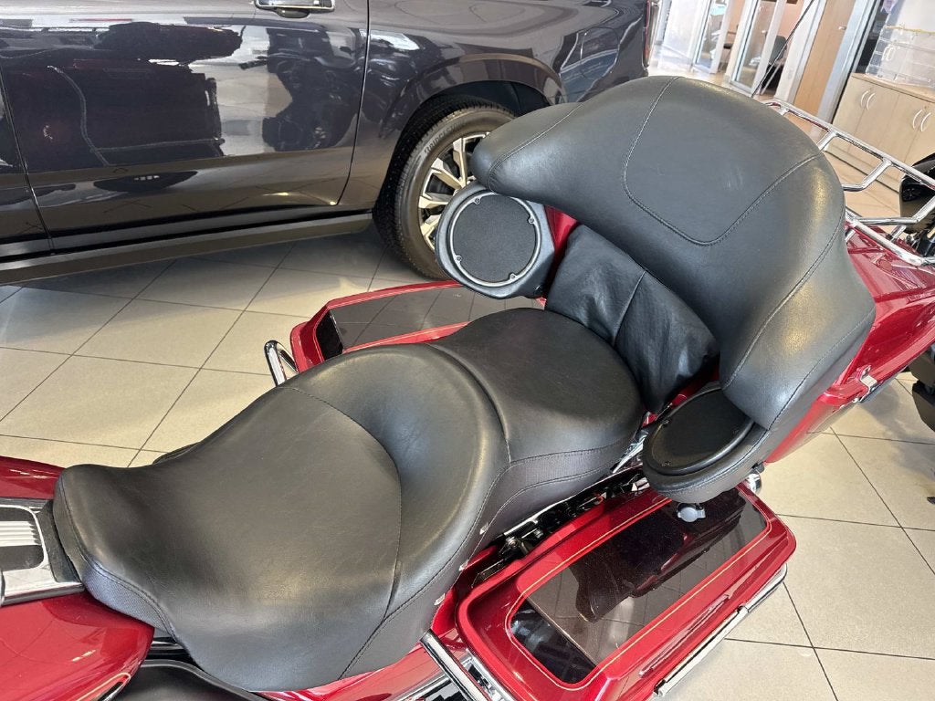 2012 Harley-Davidson Touring Base