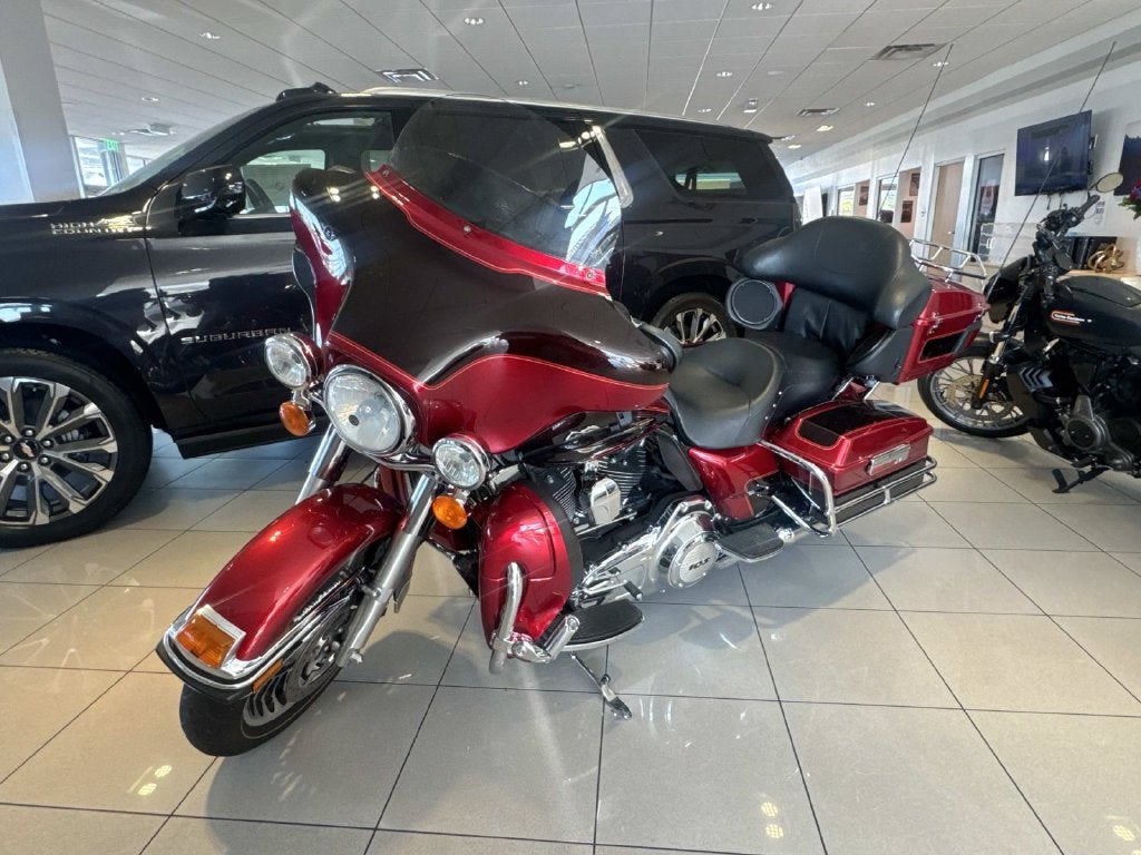 2012 Harley-Davidson Touring Base