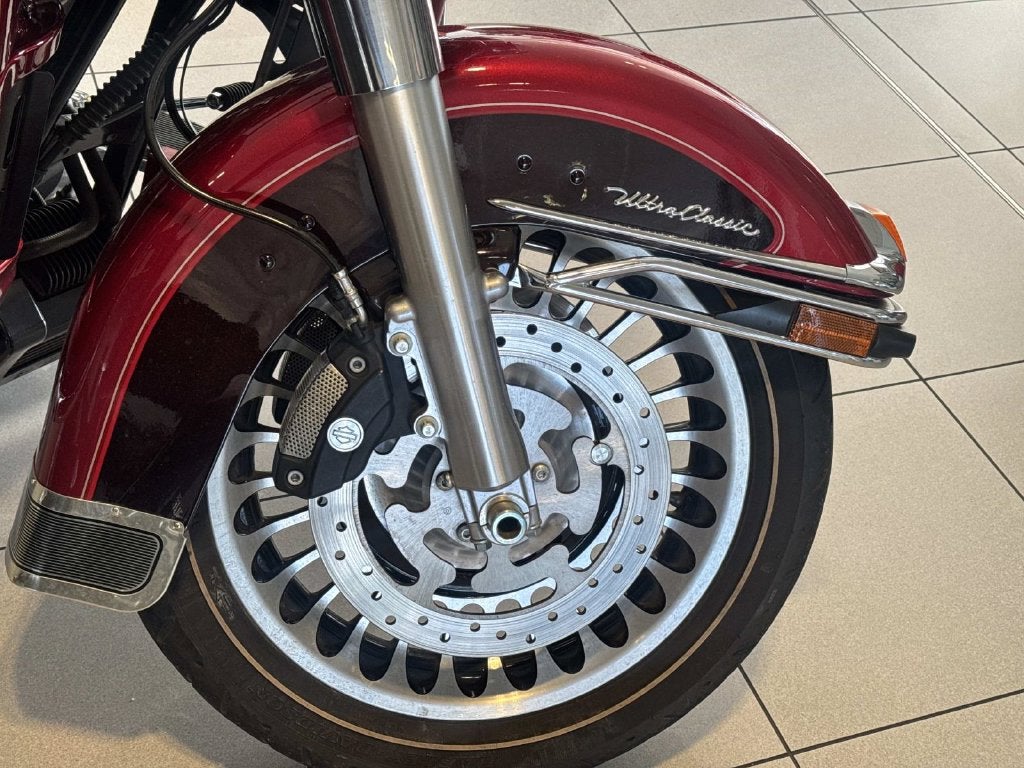 2012 Harley-Davidson Touring Base